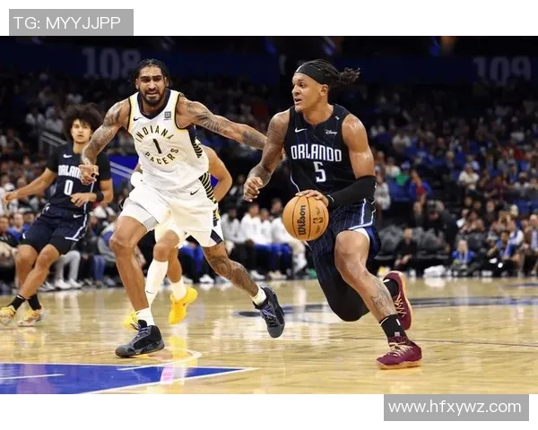 足球球星情绪爆发激烈争论裁判判罚引发赛场巨大争议