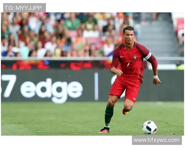 足球界最帅球星排名揭秘 C罗领衔颜值与实力并存的足球巨星们